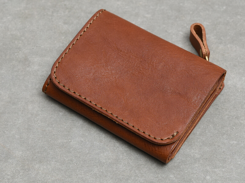 小銭・お札・カードがコンパクトに収納できる小型のレザーミニ財布「革鞄のHERZ(ヘルツ)公式通販」