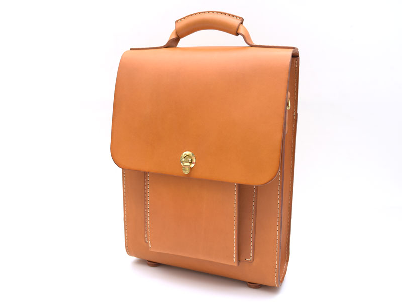 ビジネスバッグとしても使える本革縦型3wayバッグ「革鞄のHERZ(ヘルツ)公式通販」