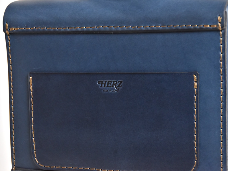 ネイビー特別仕様のパルガミニリュック「革鞄のHERZ(ヘルツ)公式通販」