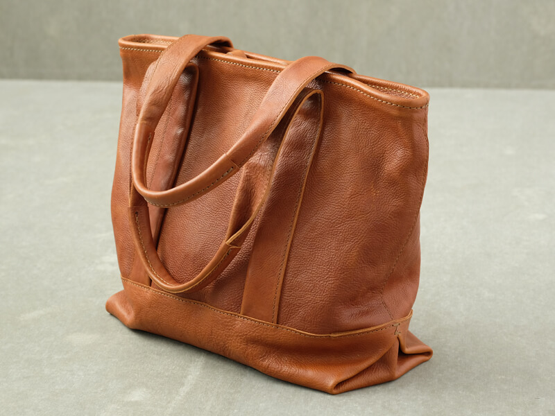 軽く使い勝手の良いスタンダードなトートバッグ「革鞄のHERZ(ヘルツ 
