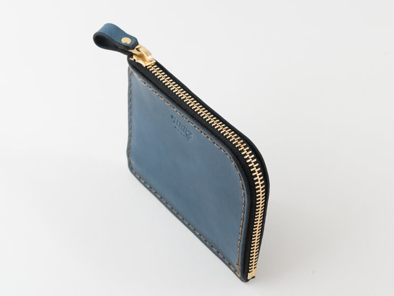 デニムブルー特別仕様のL字ファスナーミニ財布「革鞄のHERZ(ヘルツ 