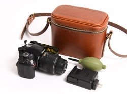 ソフトタイプのカメラバッグ(N-60)　Mサイズ収納例