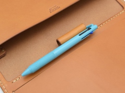 iPadも入るトラベルパッドホルダー(KB-1)　太めのペン