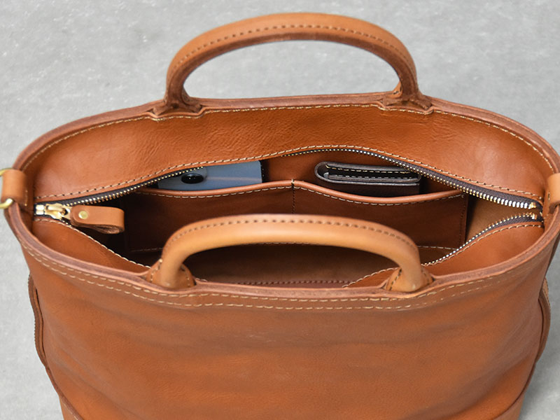 ビジネスにも小旅行にも使える2wayタイプの総革トートバッグ「革鞄の 