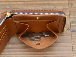 ラウンドファスナー二つ折り財布(GS-48)　小銭収納