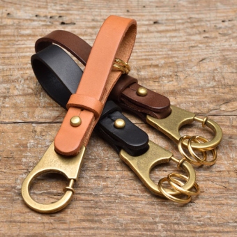 真鍮金具を使用したシンプルなキーホルダー 革鞄のherz ヘルツ 公式通販 真鍮金具を使用したシンプルなキーホルダー 革鞄のherz ヘルツ 公式通販