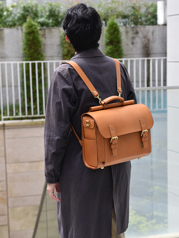 クラシックな棒屋根構造の3wayバッグ「革鞄のHERZ(ヘルツ)公式通販」