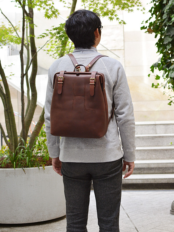 一点モノ・焼印鞄2014】ラックスリュック・Lax Ruck(BR-R-143-W)は「H」の焼印入り革リュック「革鞄のHERZ(ヘルツ)公式通販」