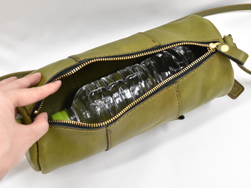 ペットボトルショルダー(CP-10)　ペットボトル収納例