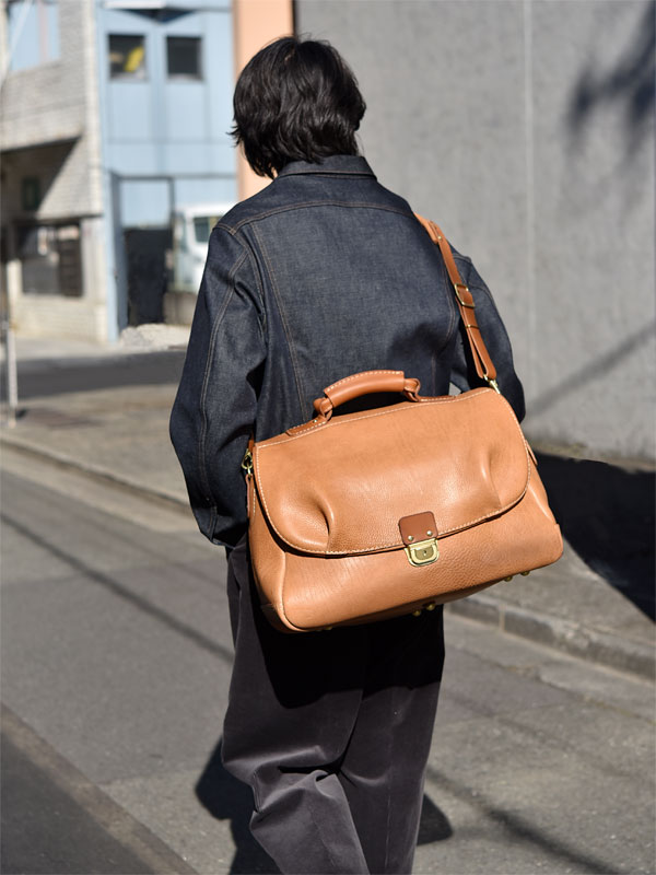 グランボッカボストン(CT-2302)　メンズ斜め掛け