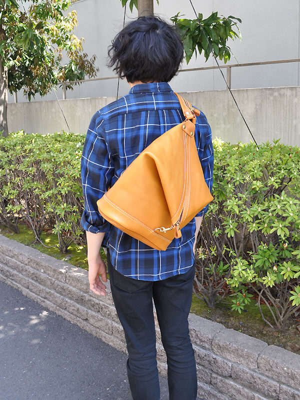 2wayワンショルダー　斜め掛け着用