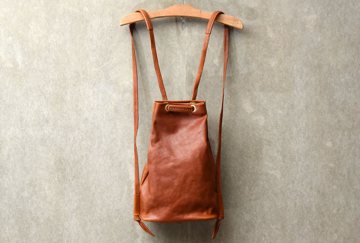 イタリアンレザーで作ったクラシカルなナップサック「革鞄のHERZ 