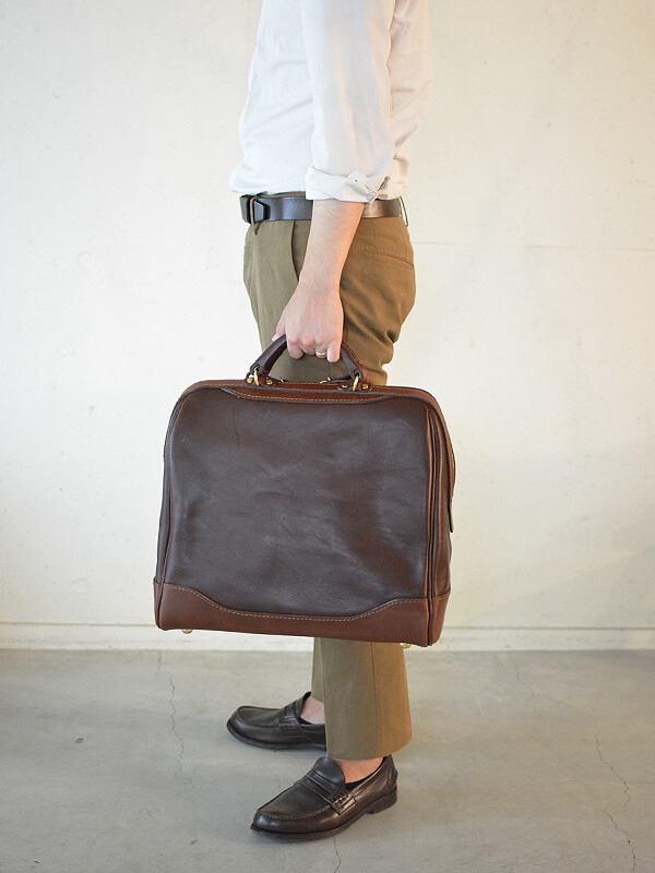 ミネルバボックス革を贅沢に使ったファスナーボストンバッグ「革鞄のHERZ(ヘルツ)公式通販」