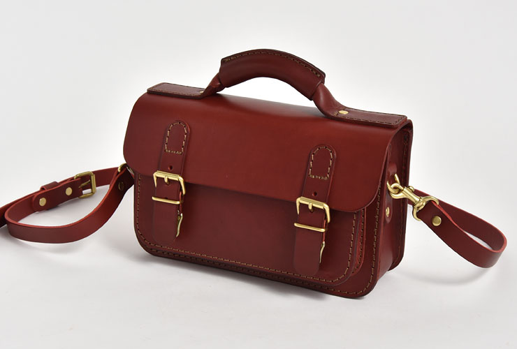 ボルドー特別仕様の二本ベルトの2wayミニバッグ「革鞄のHERZ(ヘルツ