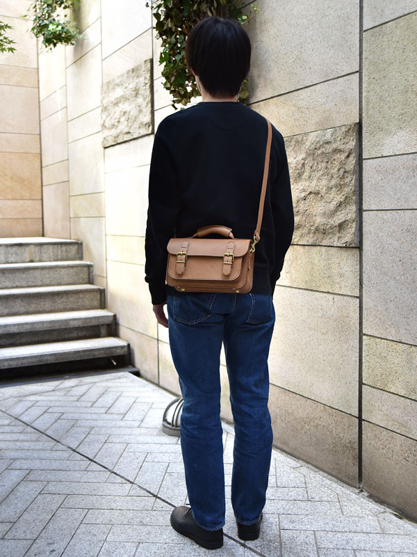カフェモカ特別仕様の二本ベルトの2wayミニバッグ「革鞄のHERZ(ヘルツ