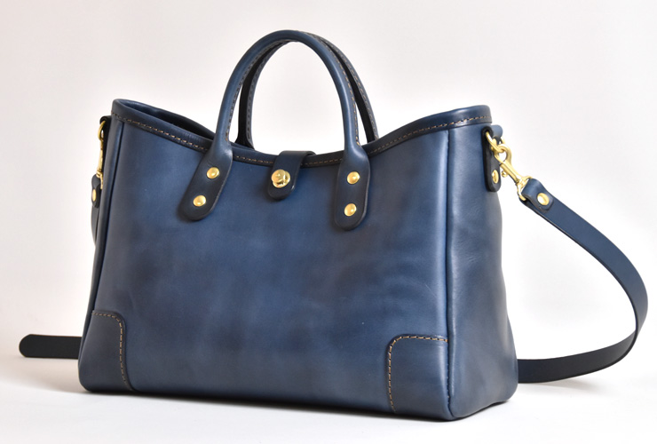 ネイビー特別仕様の横型2wayトートバッグ「革鞄のHERZ(ヘルツ)公式通販」