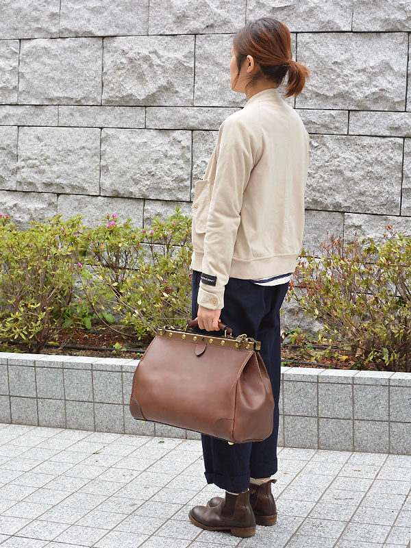 2wayガレージボストンバッグ　女性手持ち