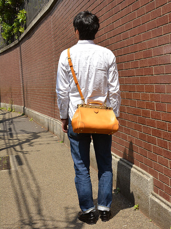 旅先でのサブバッグとして使える2wayミニボストンバッグ「革鞄のHERZ(ヘルツ)公式通販」