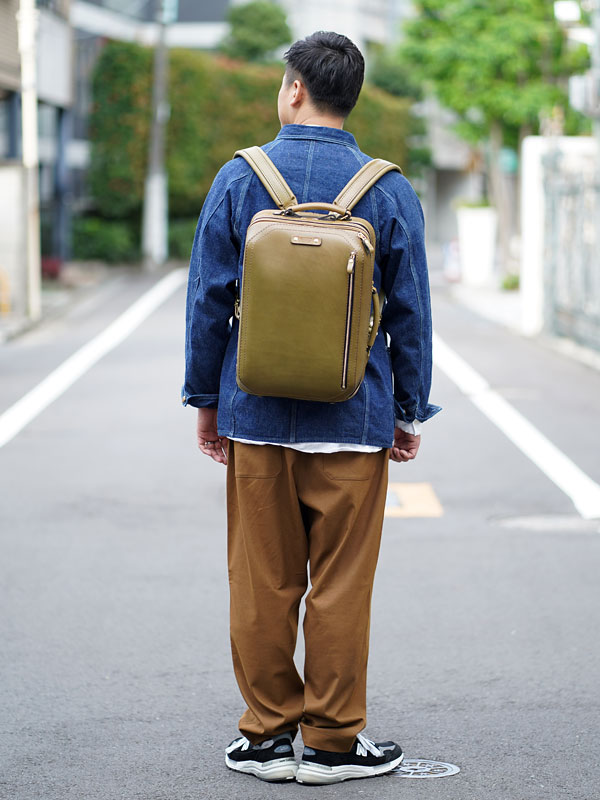 ビートランク(R-33)　グリーンメンズ着用