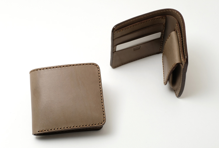 限定色のグレー革で作ったスタンダードな二つ折り財布「革鞄のHERZ 