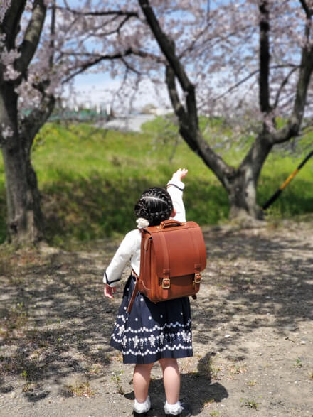 みなさんが愛用中のランドセル写真を募集しています