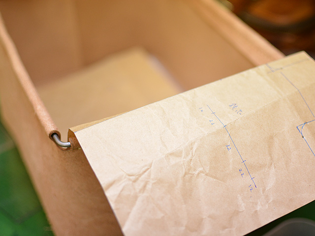 革のマルチボックス　型紙