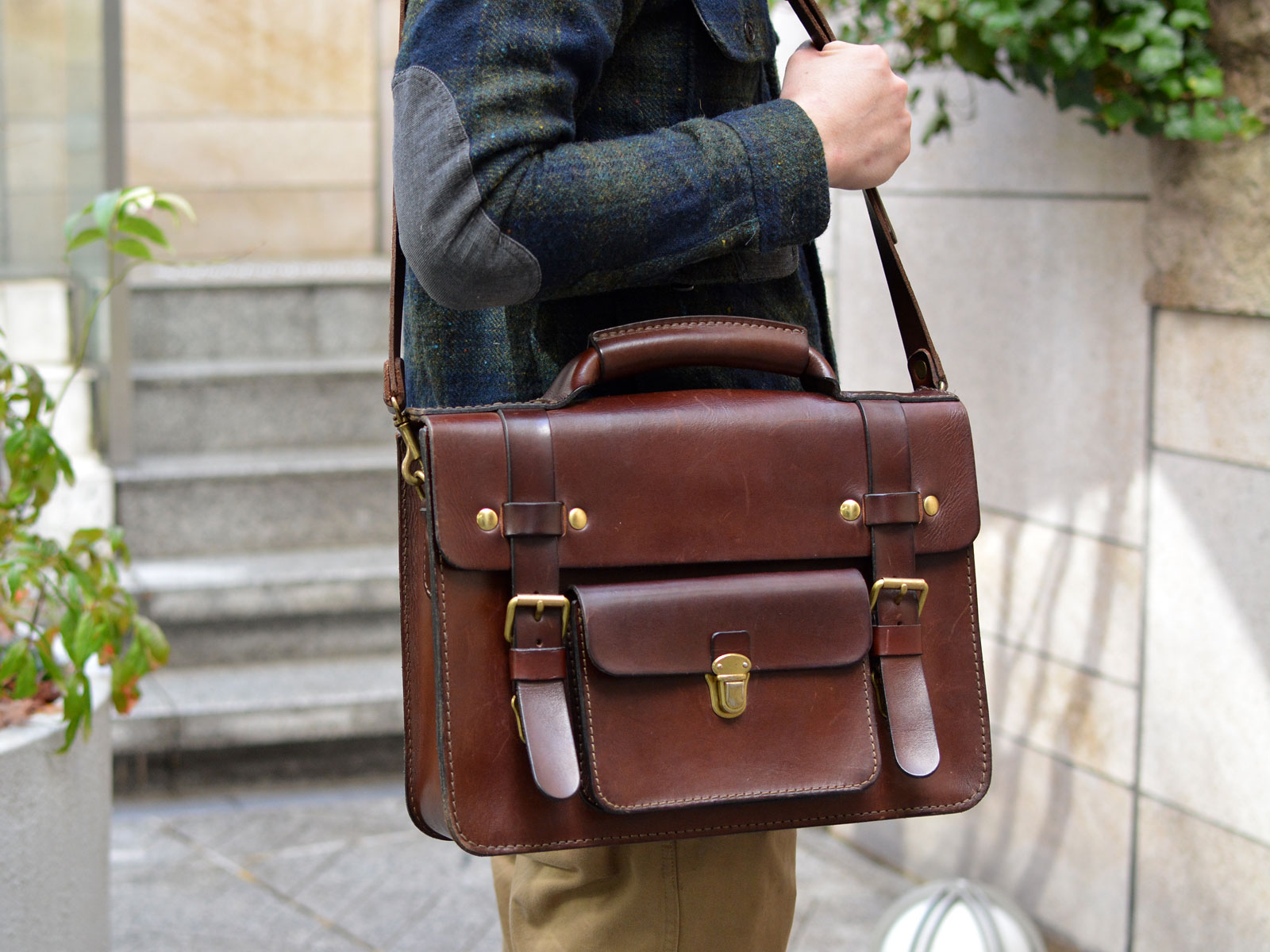 スタッフ愛用品：学生鞄風・2wayビジネスバッグ