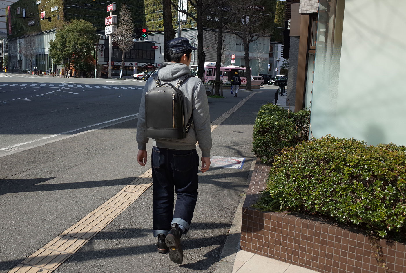 ビートルリュックができるまで ～博多工房作り手：木村～｜革鞄・革 