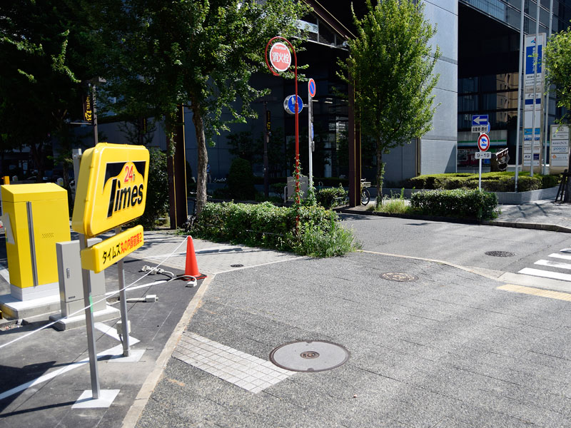 名古屋店近くのパーキング