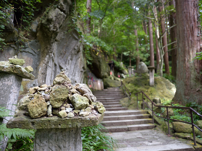 山寺の登山口