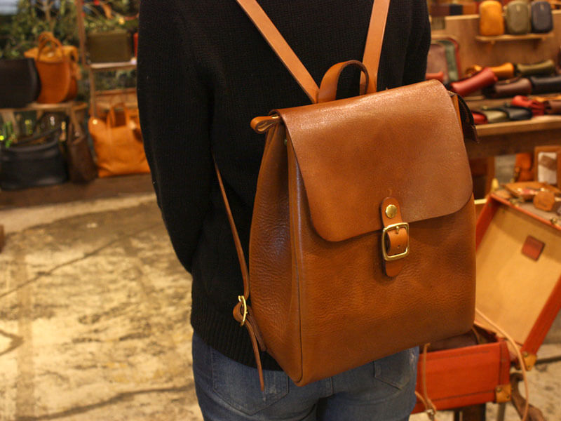 定番化！棒屋根ぽってリュック＆カムバック！青木シリーズ｜革鞄・革  
