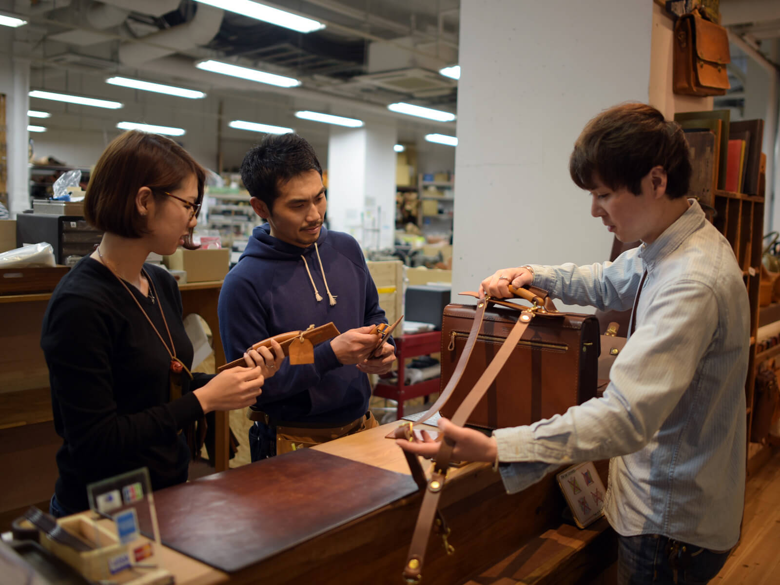 あったらいいなを形に、本店スタッフが作る3wayバッグ