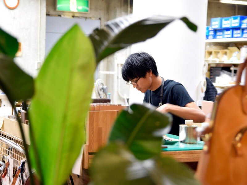 名古屋店の工房風景3