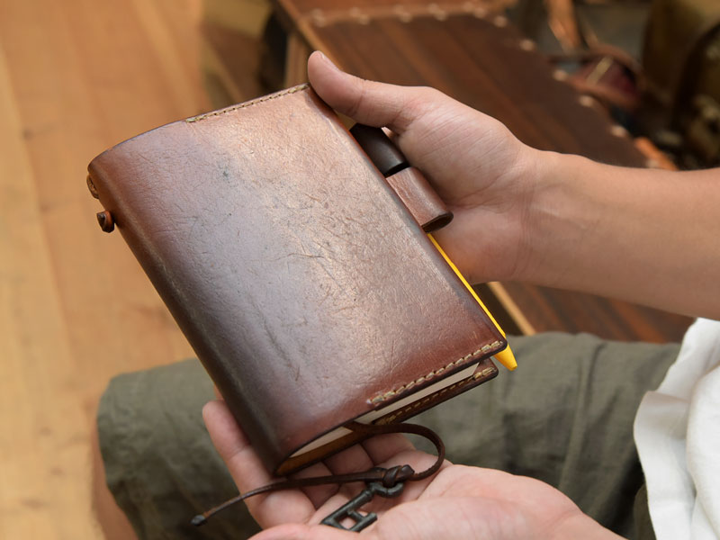 小野寺愛用のほぼ日手帳カバー