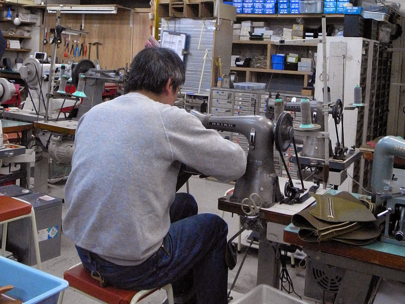 渋谷工房の製作風景