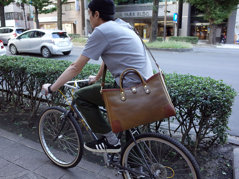 横型2wayトートバッグ(T-146)　自転車乗り