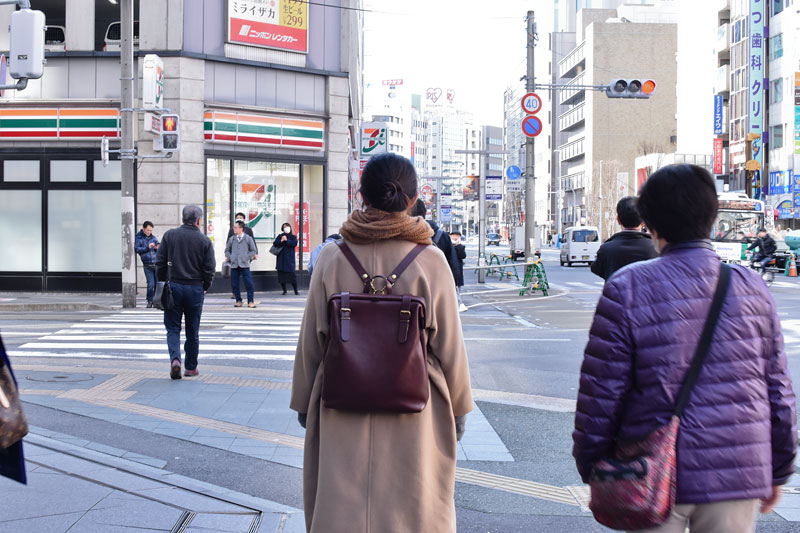 はかた駅前通り　セブンイレブン