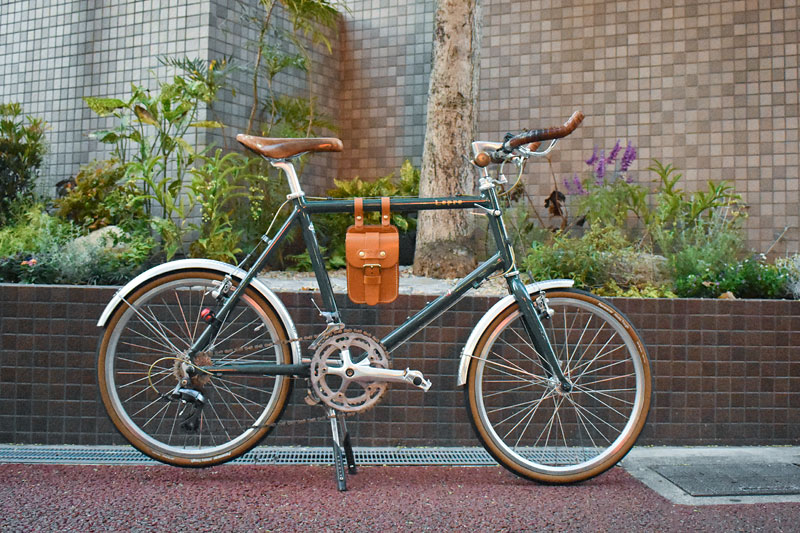 スタンダードベルトポーチ(E-49)　自転車装着例