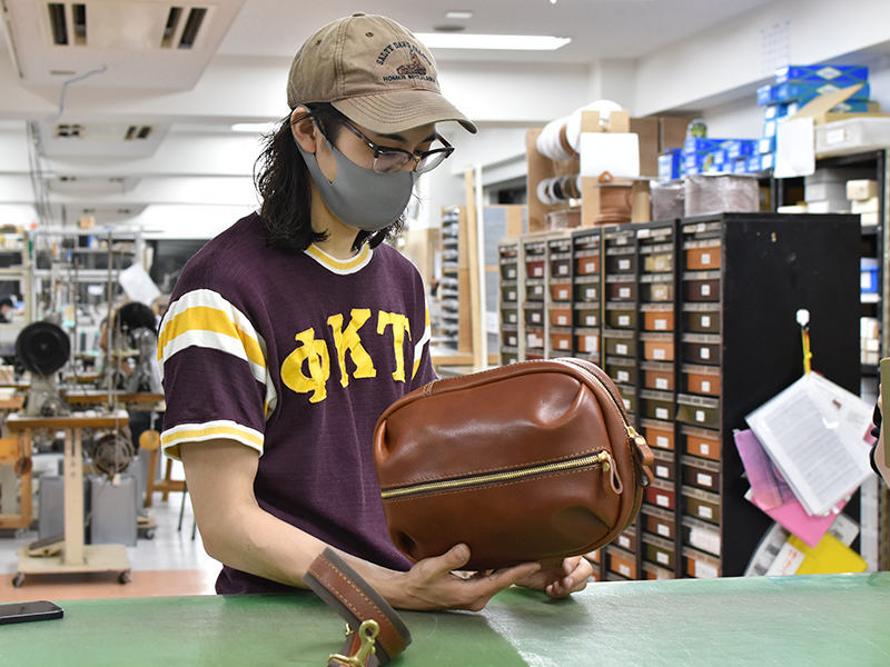 立体ポケットボディバッグ(F-9)を制作した作り手：古川