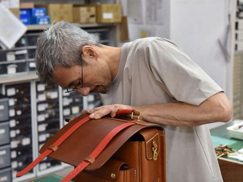 1本ベルト縦型ランドセル作り手：野口