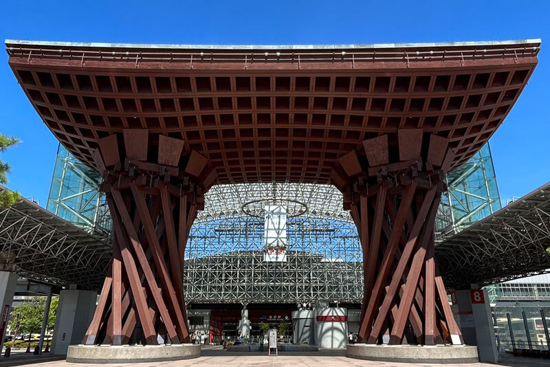 金沢県の鼓門