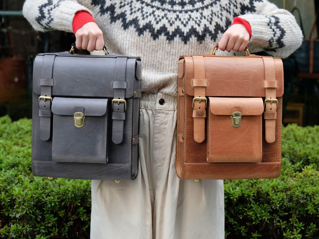 HERZ 　プルアップ特別仕様　二つ折り財布　ブラック HERZ 特別仕様プルアップ限定50周年ショートウォレット財布