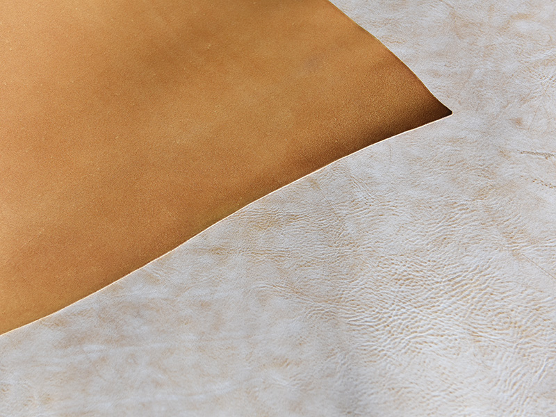 アラスカ革 キャメル