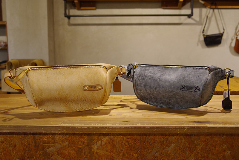 アラスカのボディバッグ2