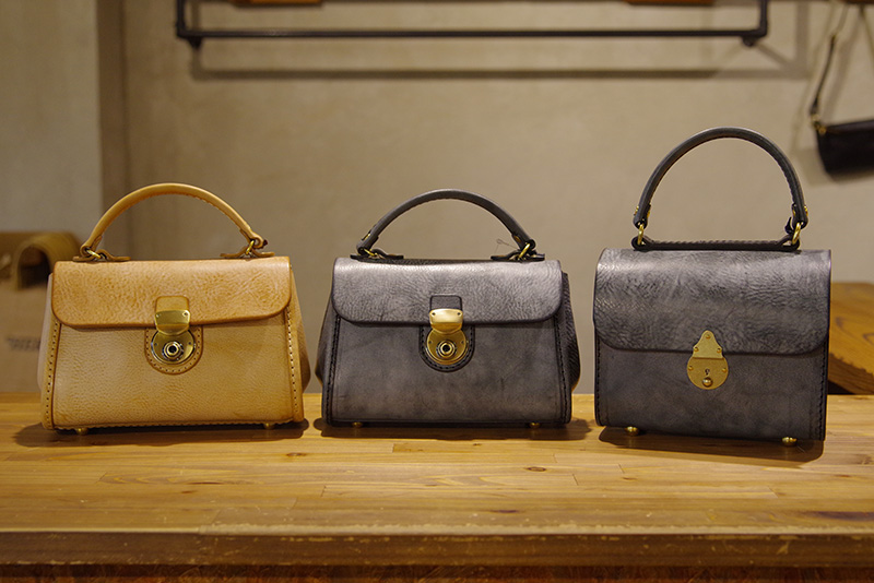 アラスカのレディースバッグ