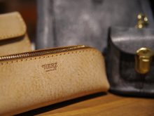 冬の限定革「アラスカ」名古屋店ラインナップ 小物編