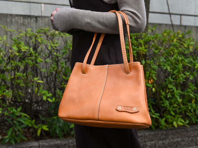 ショルダーにもなるトートバッグ(Q-14)