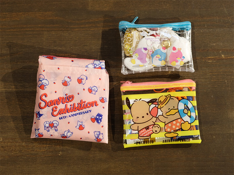 前田のR-144/Sの前ポケットの中身1