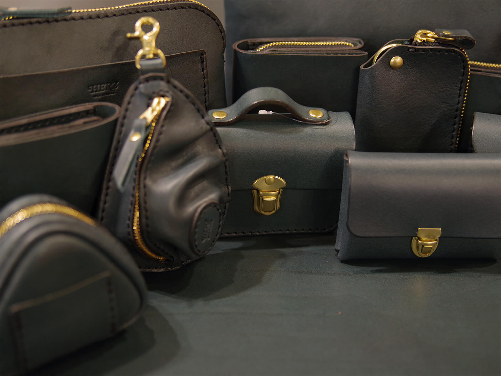 名古屋店10周年企画限定革「ミッドナイト」小物編