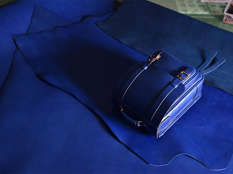 ロイヤルブルーのランドセル